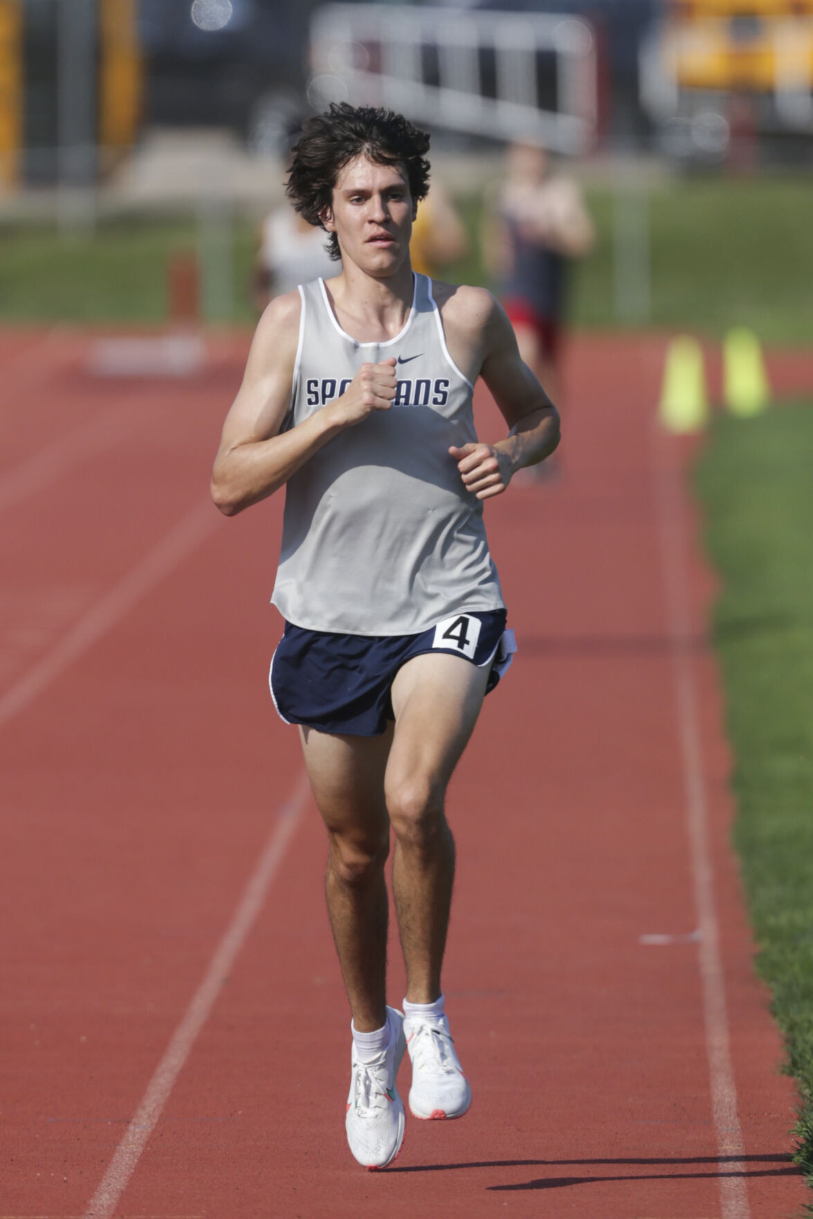 051222-qc-spt-district track-08.jpg